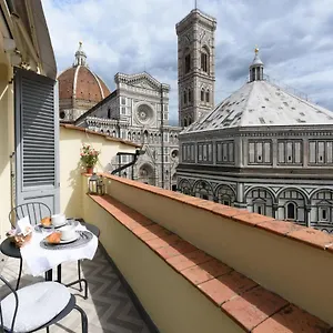finestre-sul-duomo.it-tuscanyhotel.com/